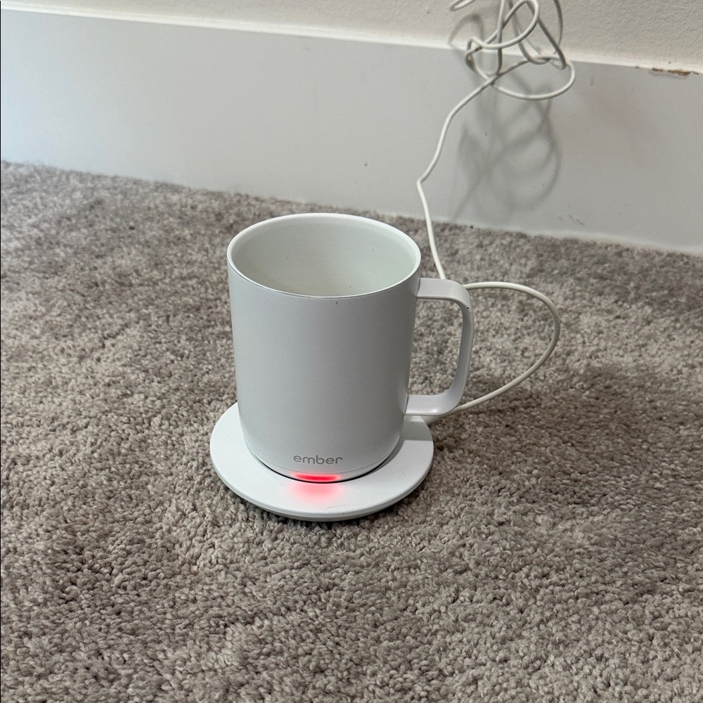Ember White Smart Mug with Warmer
